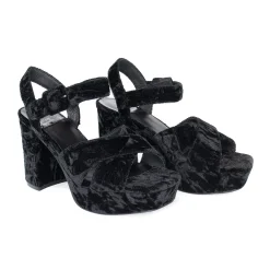 AMMA BLACK VELVET