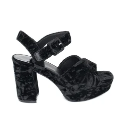 AMMA BLACK VELVET