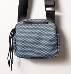 BONNIE CROSSBODY ARCTIC BLUE