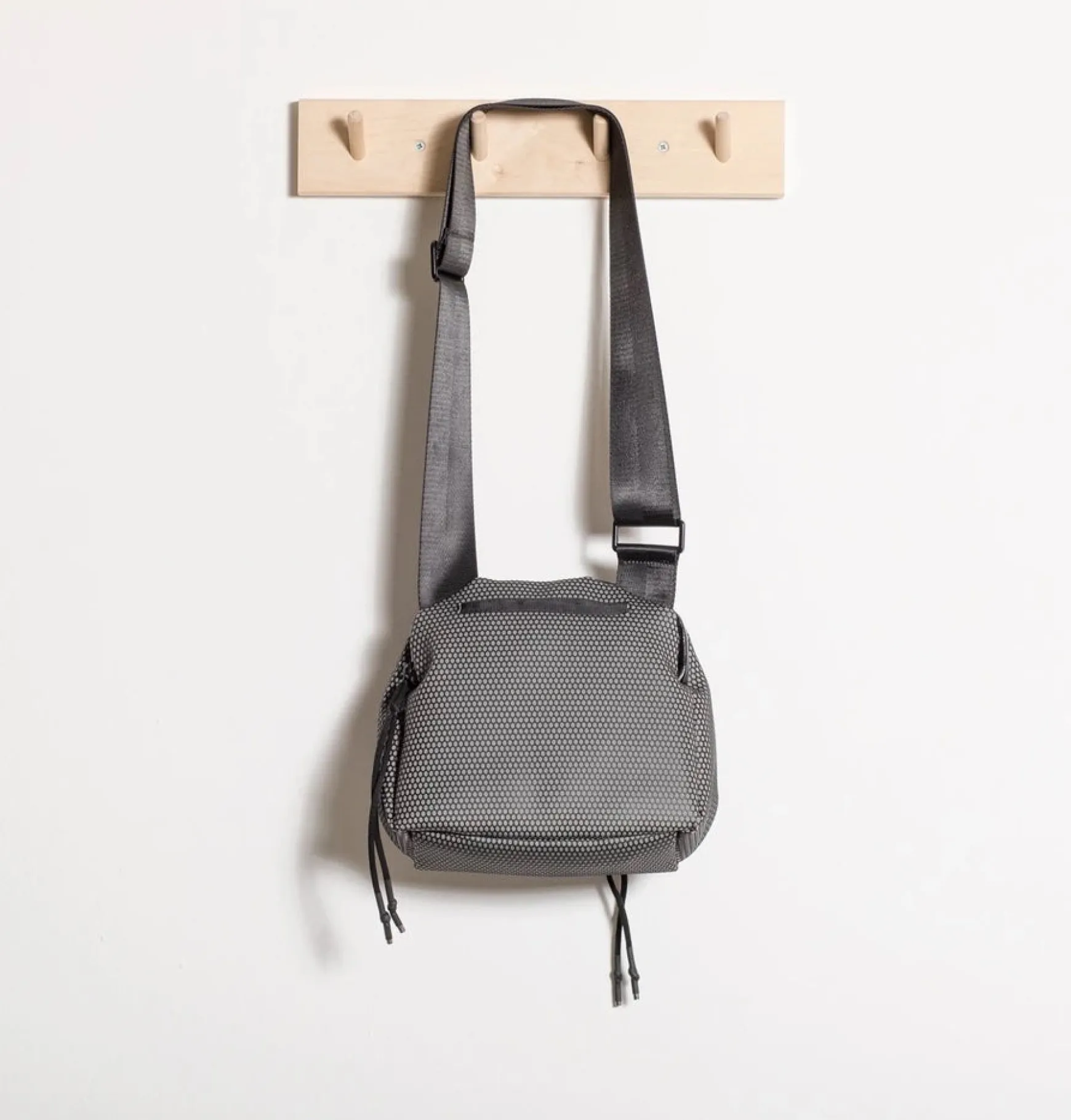 BONNIE CROSSBODY GREY