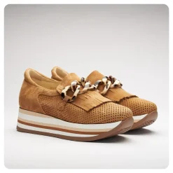 CADIE TASSEL LOAFER COGNAC SUEDE