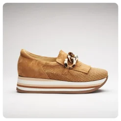 CADIE TASSEL LOAFER COGNAC SUEDE