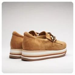 CADIE TASSEL LOAFER COGNAC SUEDE