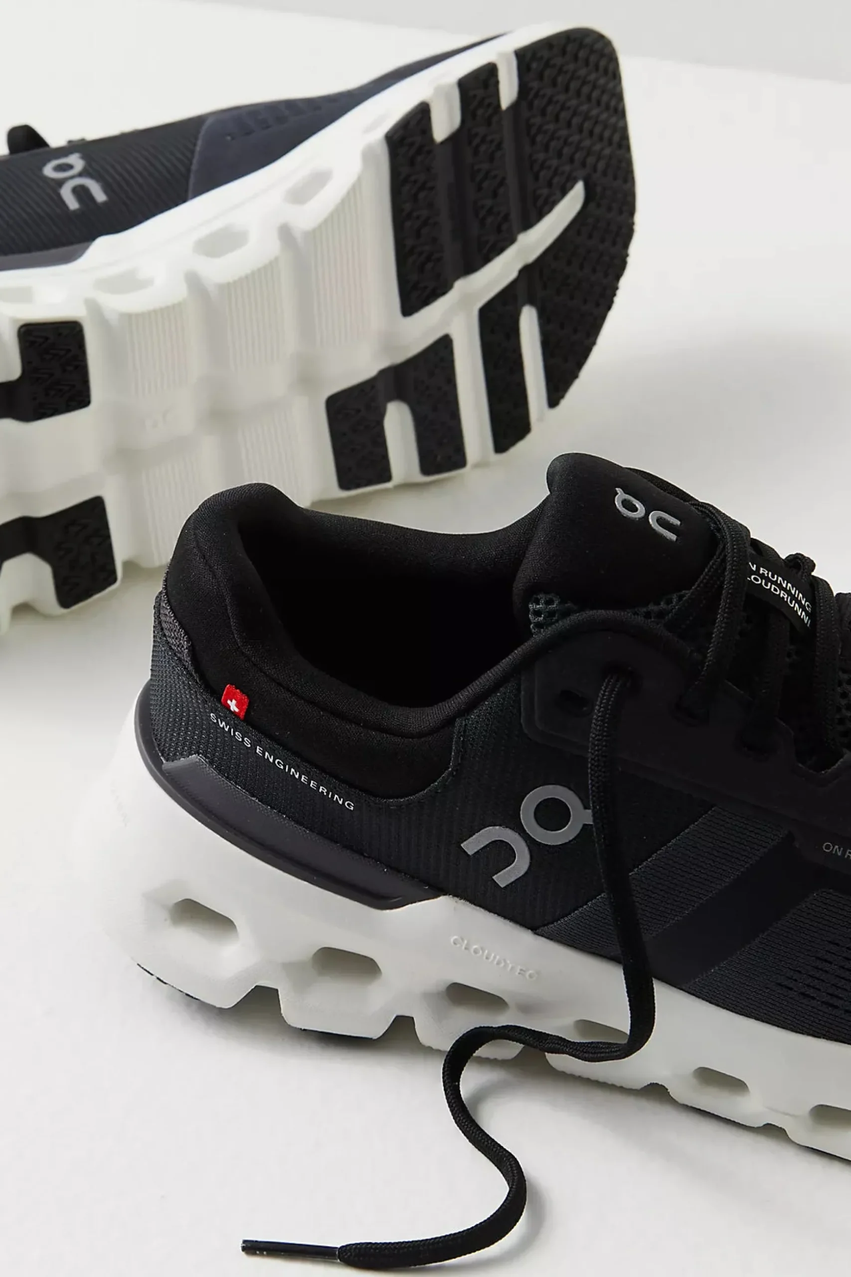 CLOUDRUNNER2 WOMEN ECLIPSE/BLACK