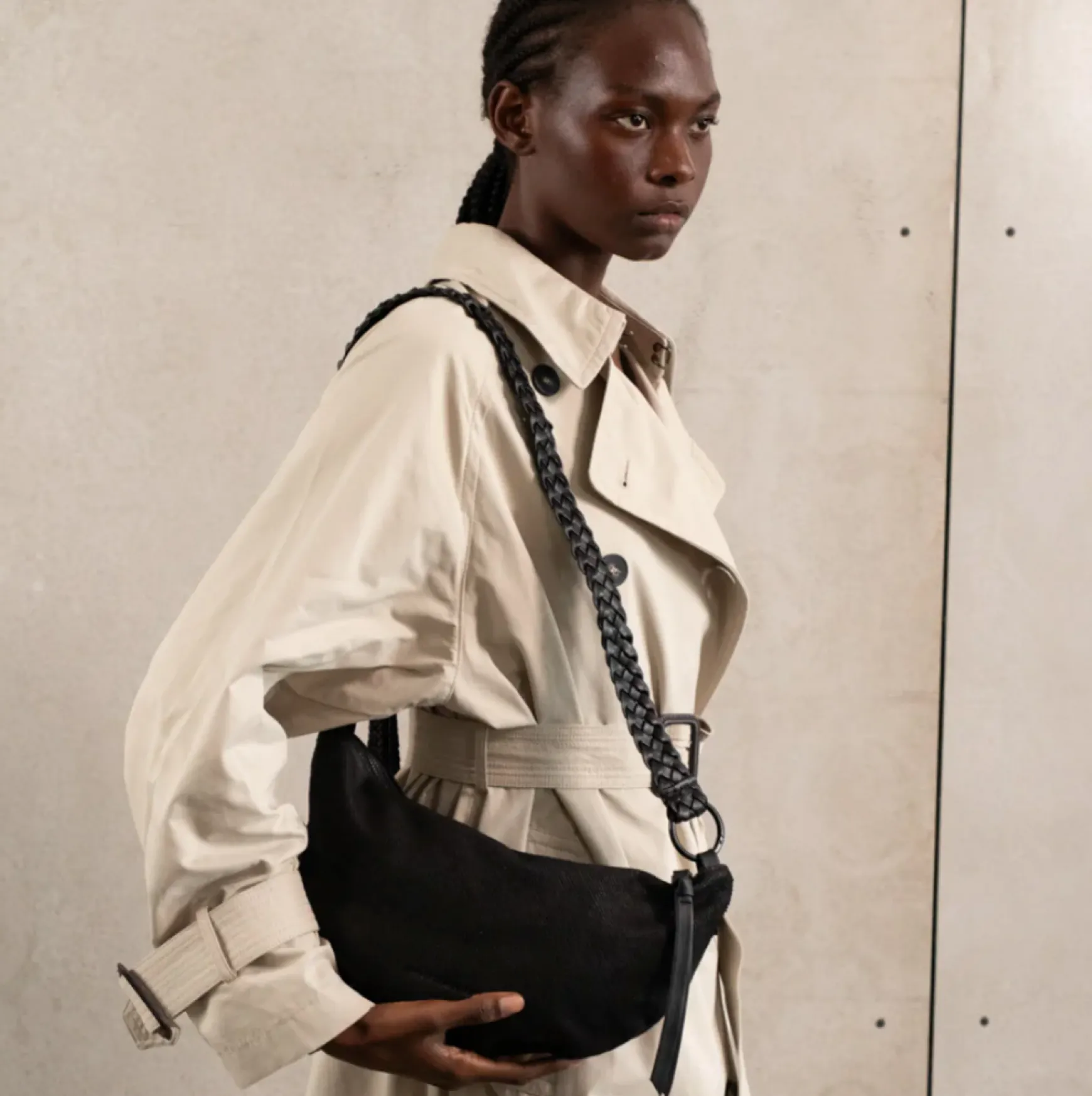 LIA SMALL HOBO BLACK SCALES