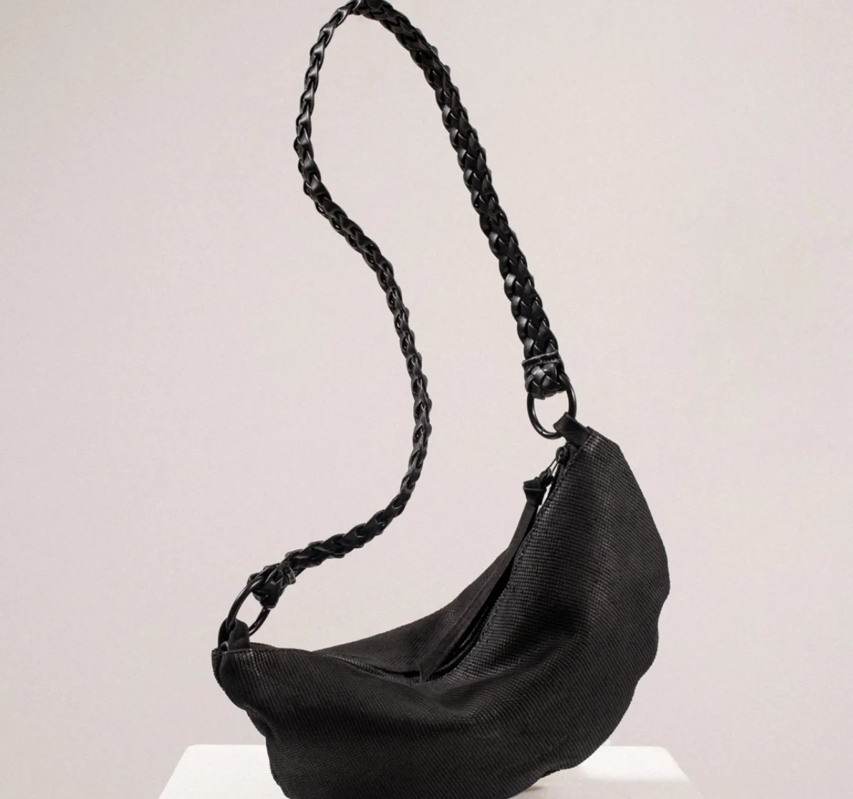 LIA SMALL HOBO BLACK SCALES