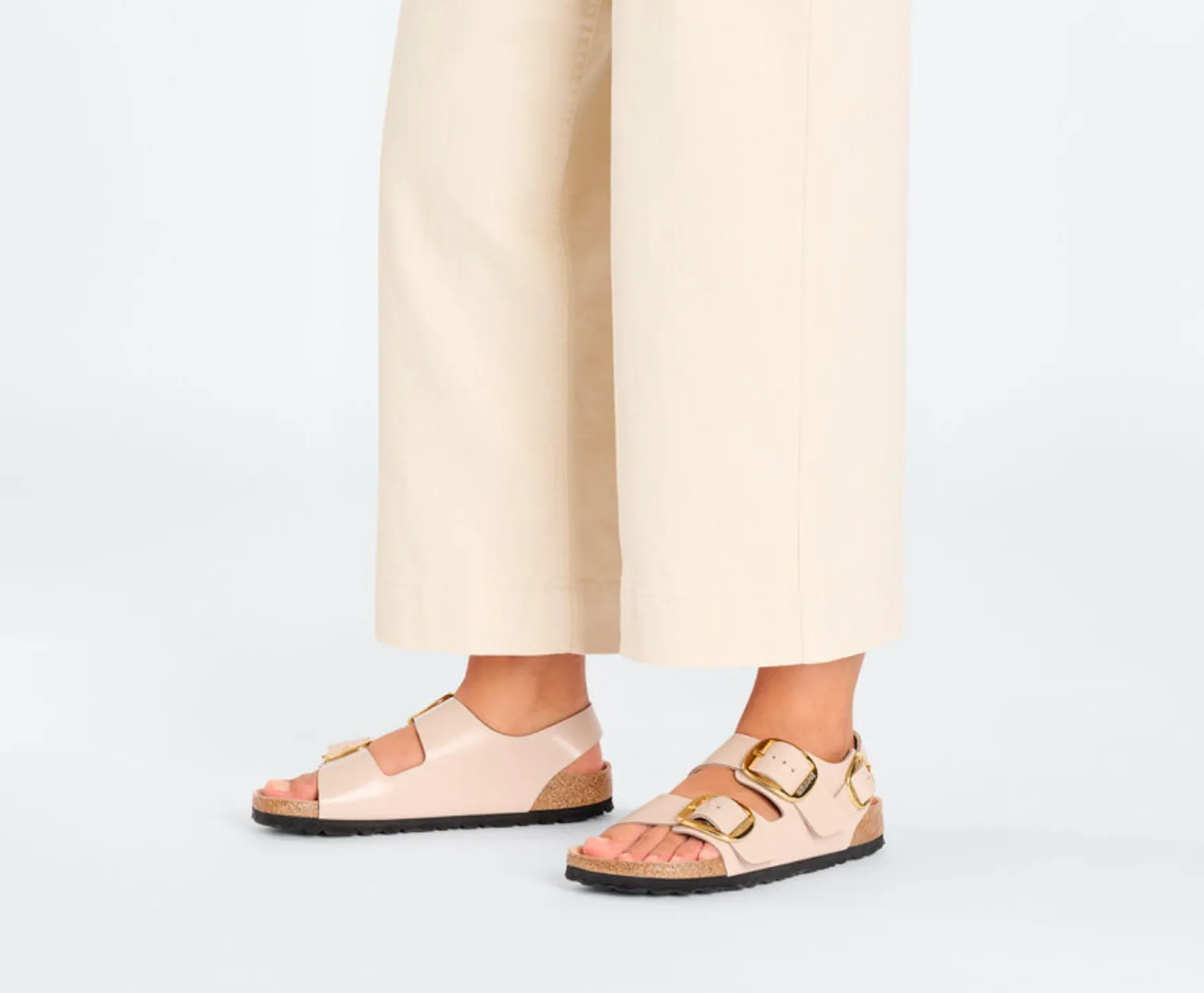 MILANO BIG BUCKLE HIGH SHINE BEIGE