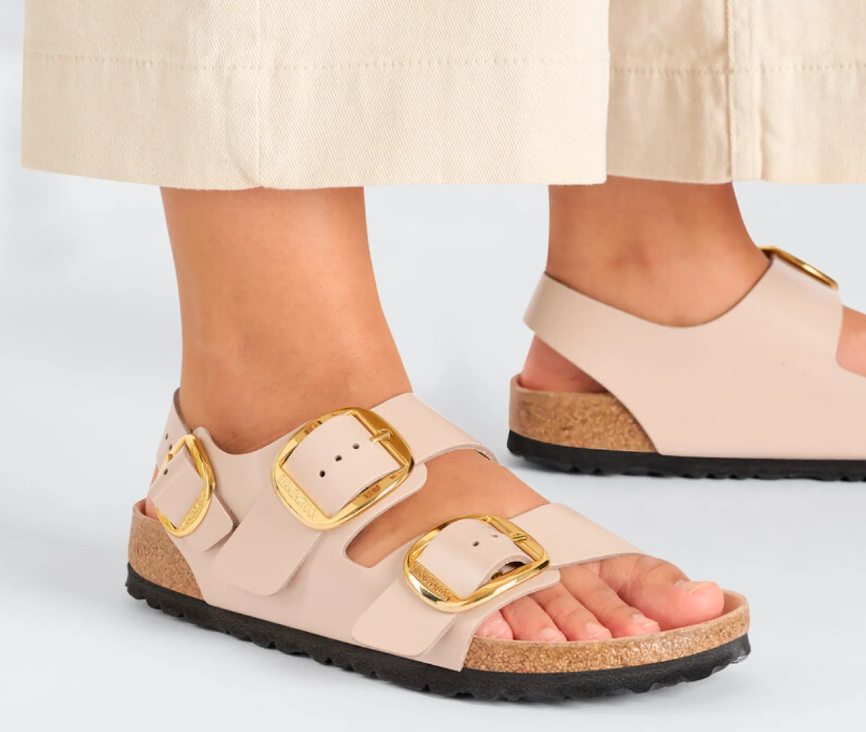 MILANO BIG BUCKLE HIGH SHINE BEIGE