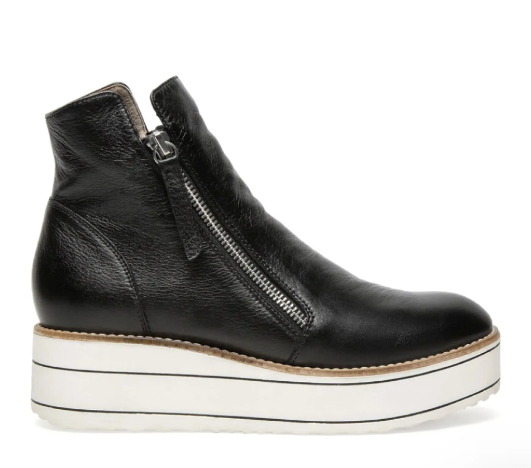 NENE BLACK/WHITE SOLE
