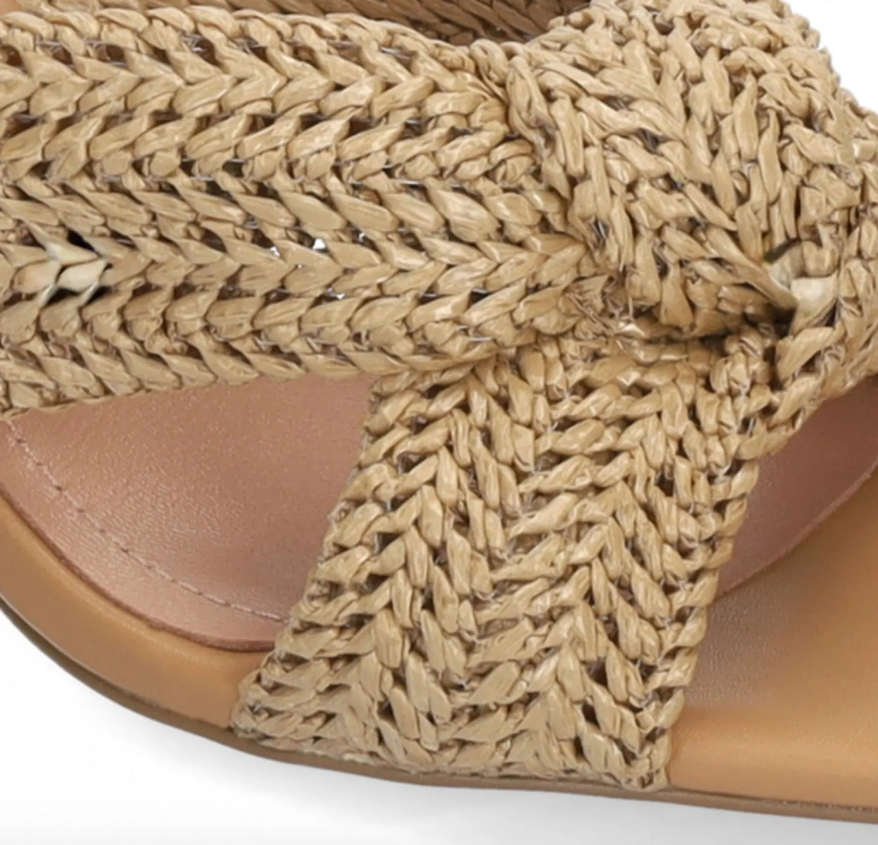 NICOLE CAMEL STRAW