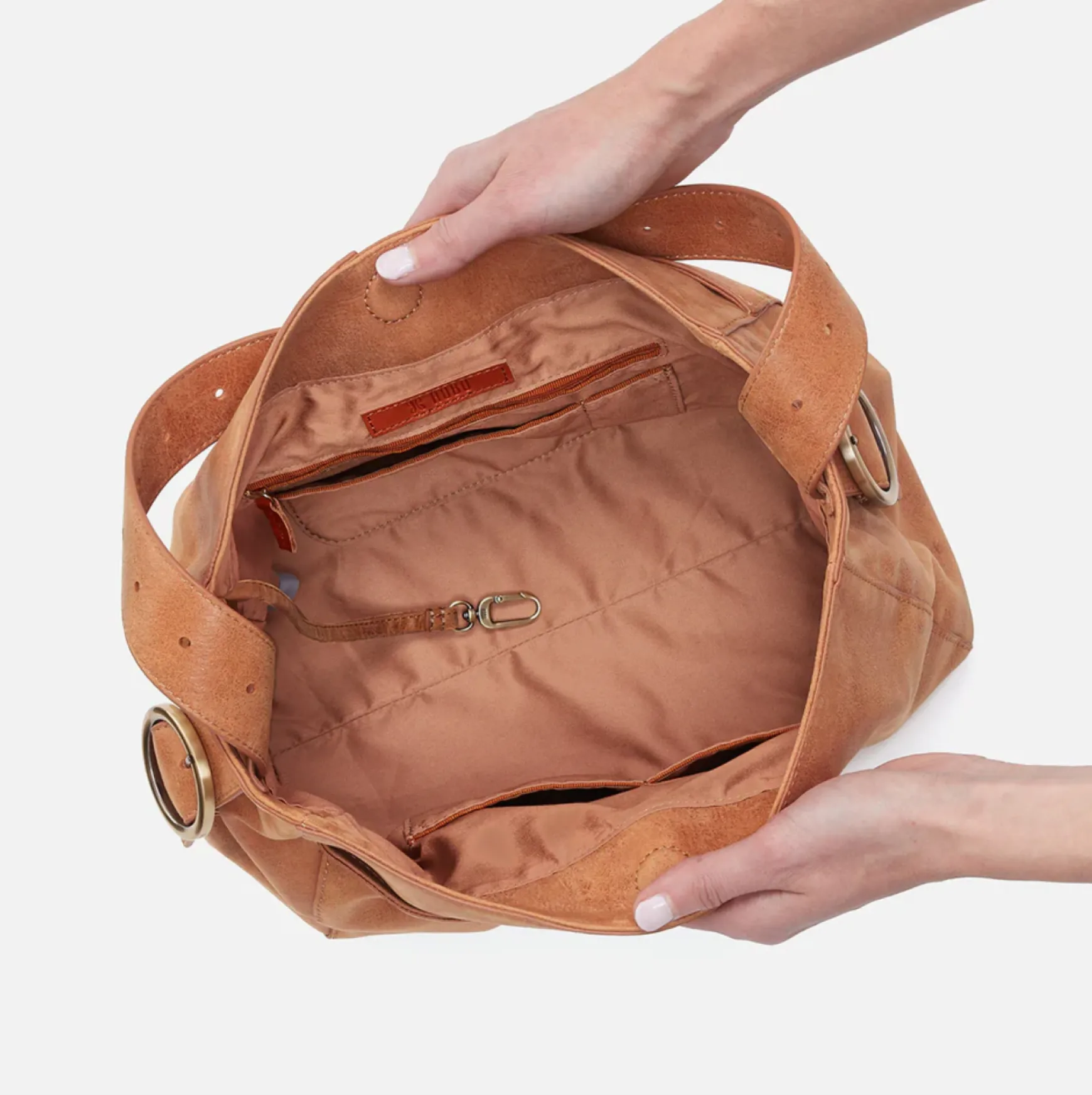 RENDER SHOULDER HAZEL